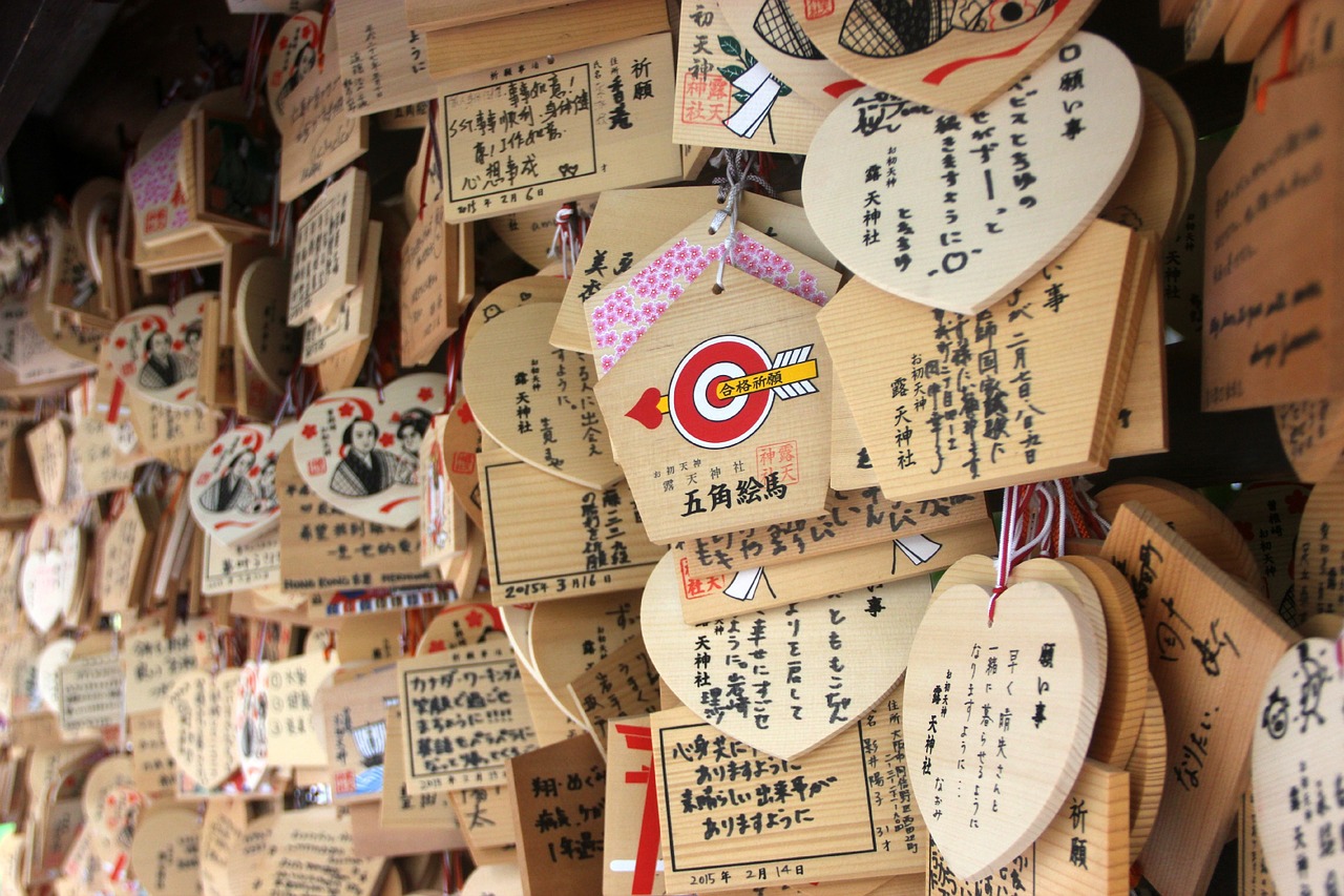 辽阳留学日本之融入日本社会：文化交流与学术提升的完美平衡
